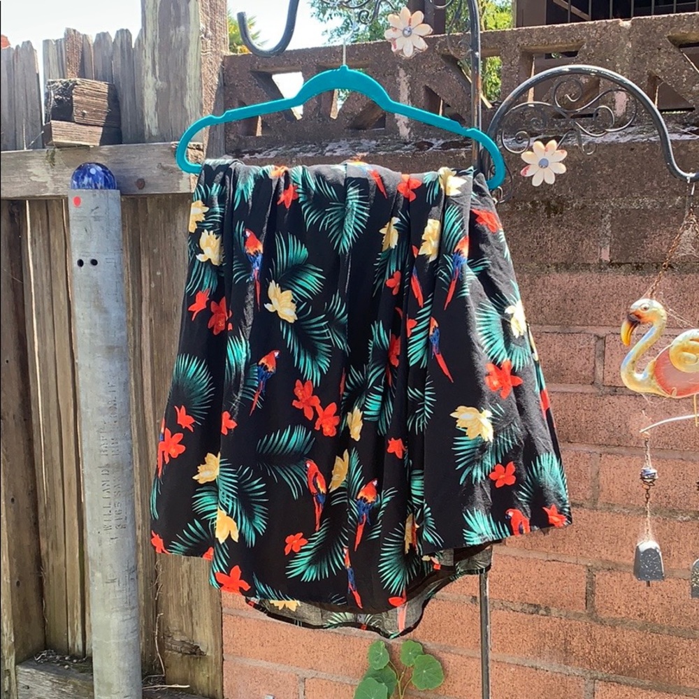 Torrid retro chic tropical parrot full skirt